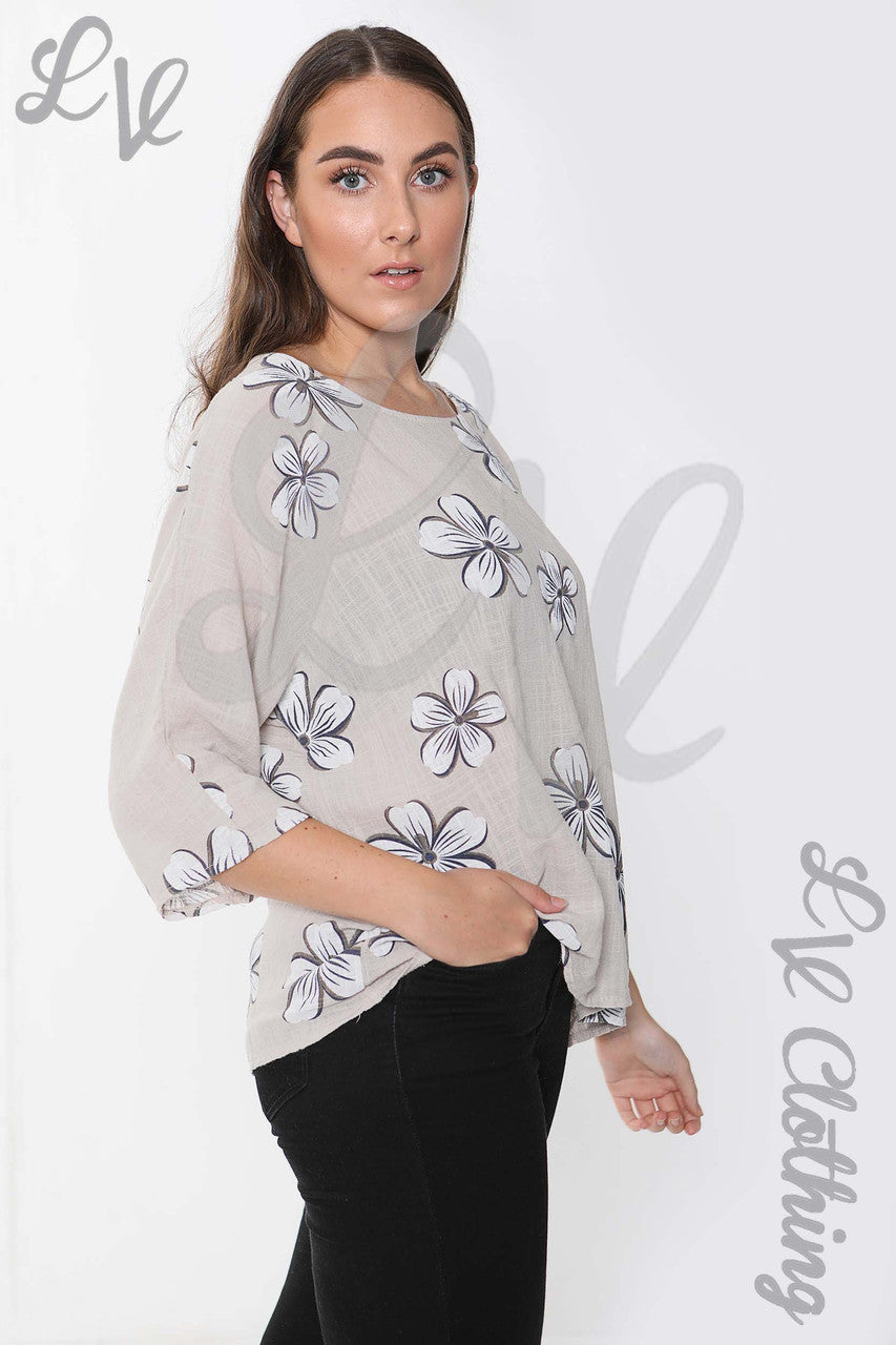 Ladies Daisy Print Top Stone - Unit Price £9.99