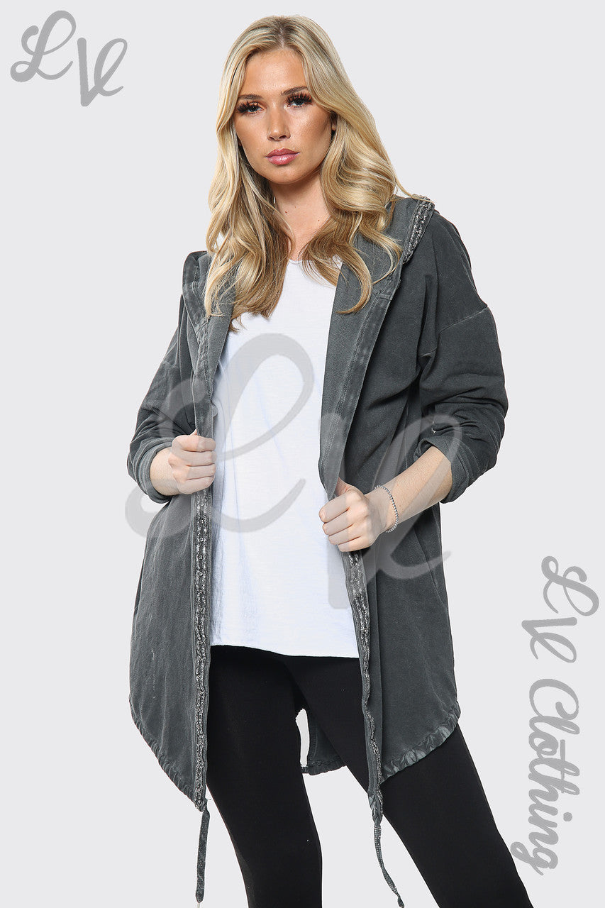 Dames hooded jack met bloemenfoliedetail op de rug houtskool - Eenheidsprijs € 18,99