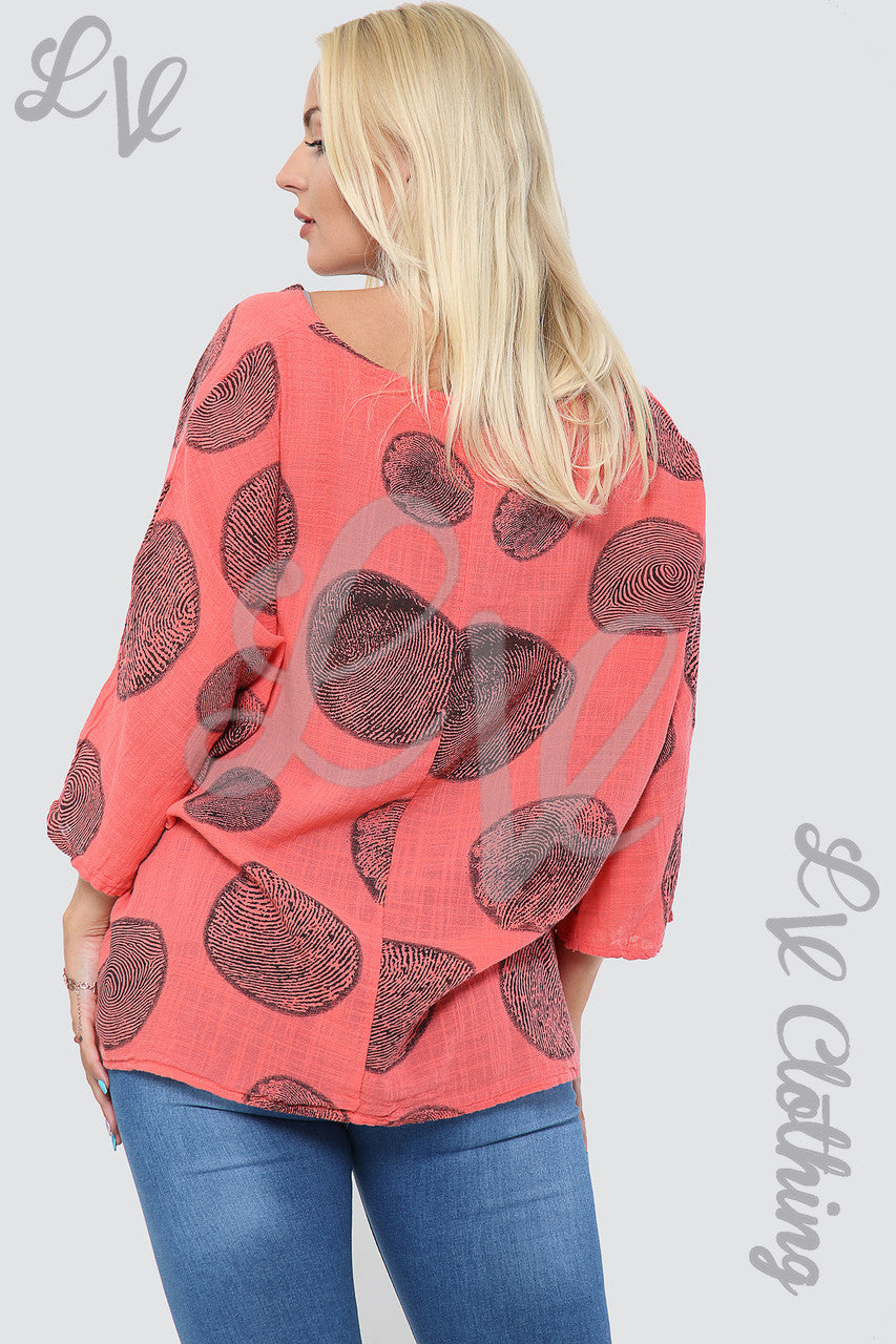 Dames top met boomwortelprint en ketting Koraal