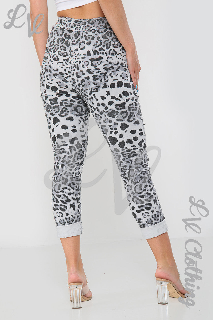 Dames Broek met Luipaardprint Zilver - Prijs per eenheid €9,99