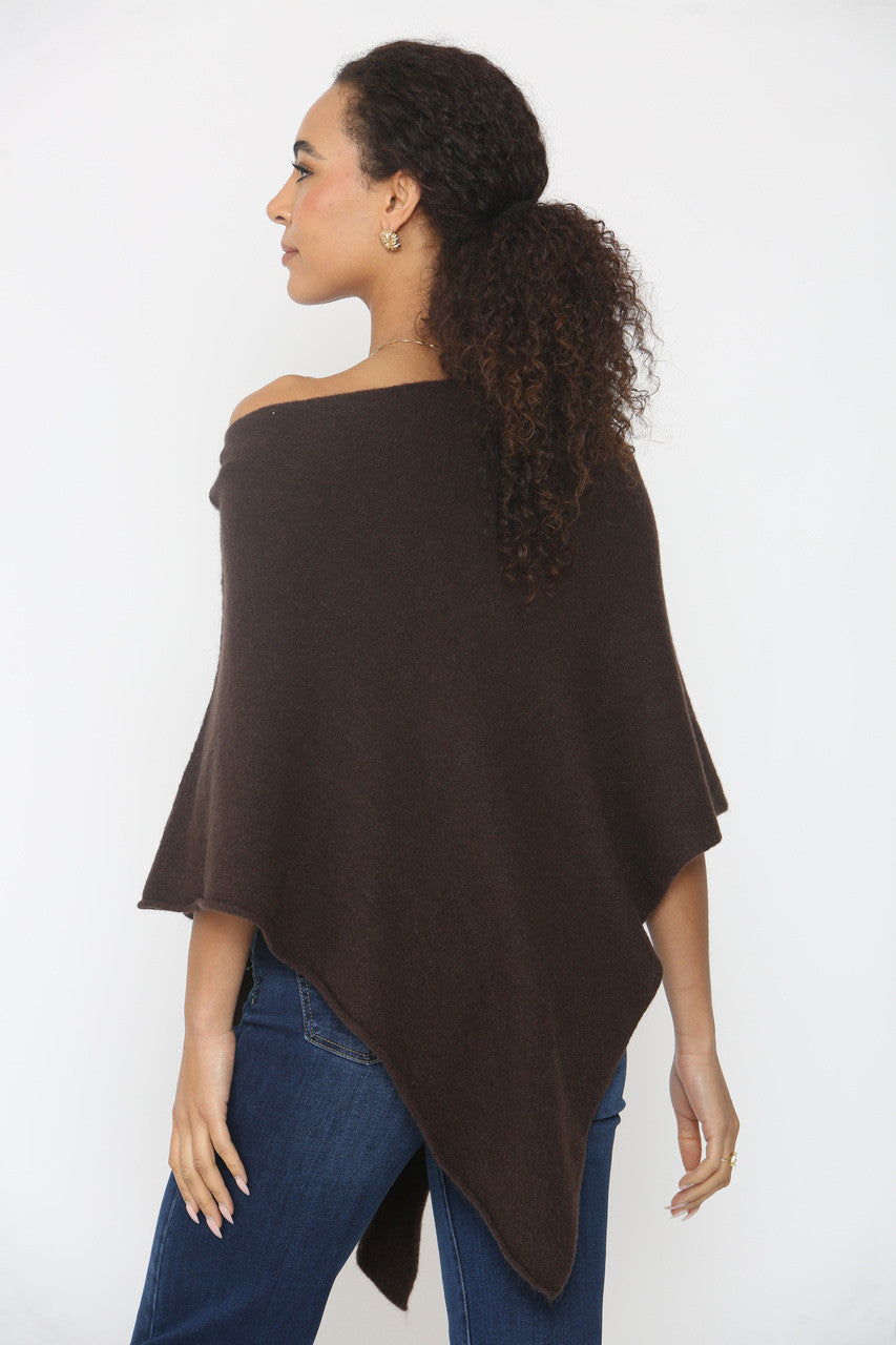 ZACHTE GEBREIDE PONCHO BRUIN