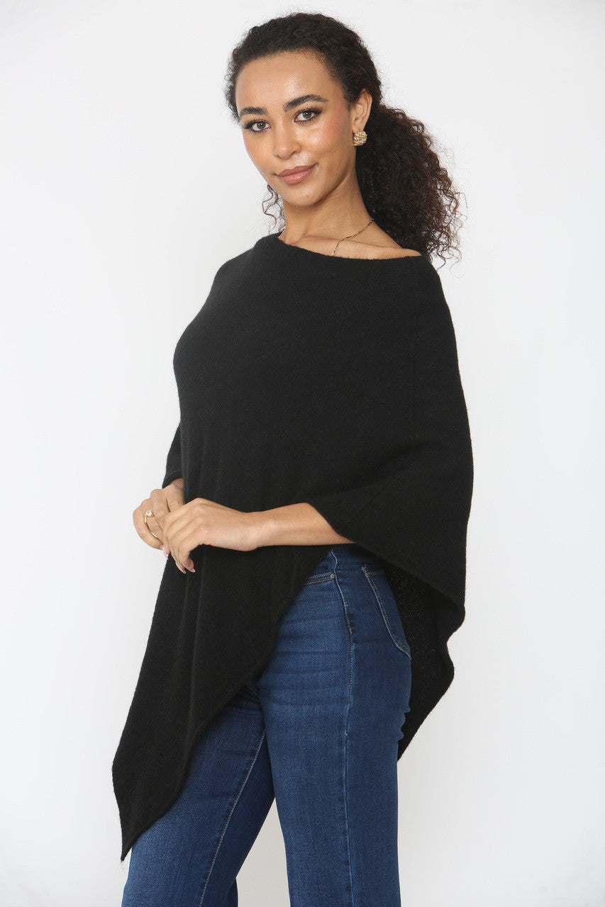 ZACHT GEBREIDE PONCHO ZWART