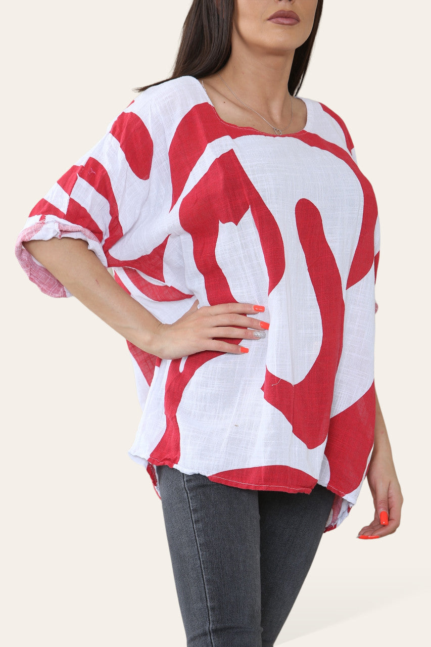 TOP MET AFBEELDING VAN ABSTRACTE VORM ROOD