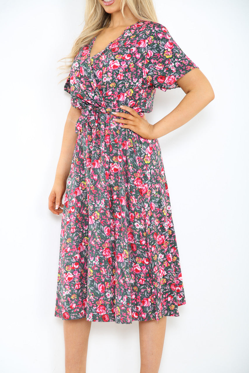 Dames elastische taille jurk in wikkelstijl met rozenprint kaki