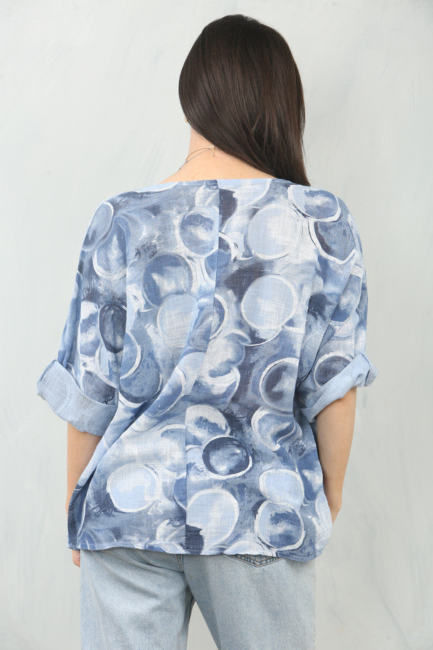TOP MET RONDE BUBBELS EN PRINT - LICHTBLAUW