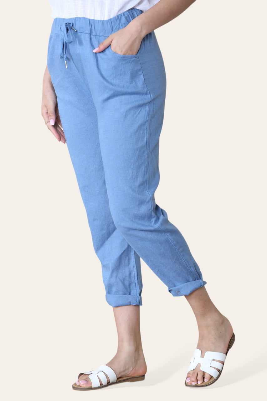 BROEK VAN KATOEN-LINNENMIX MET TOELOPENDE PIJP DENIM