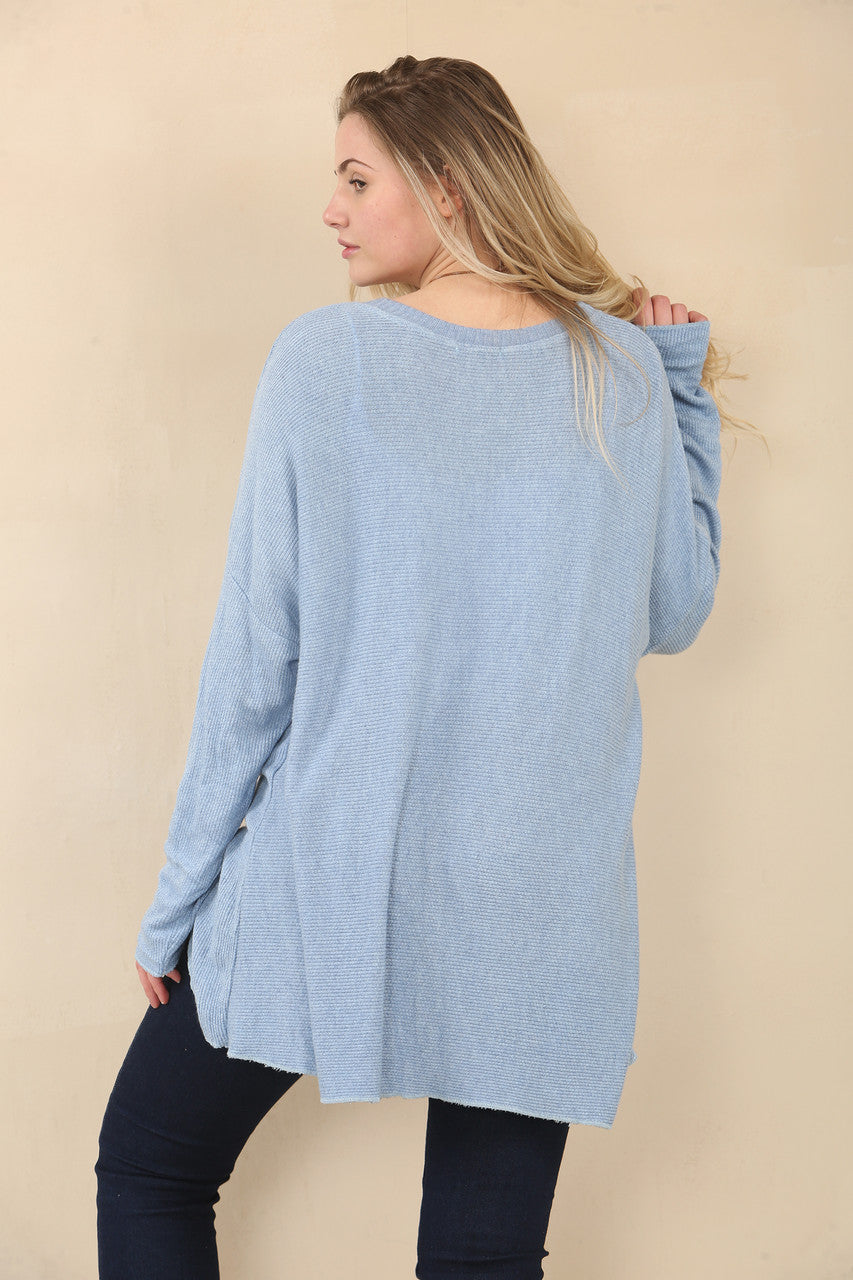 GESTRUCTUREERDE FIJNE TRICOT TOP MET ZAKDOEKZOM - DENIM