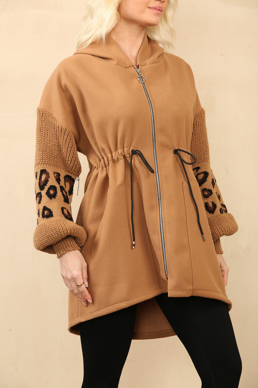 HOODED JAS MET TRICOTMOUWEN MET LEOPAARDPRINT - TAN