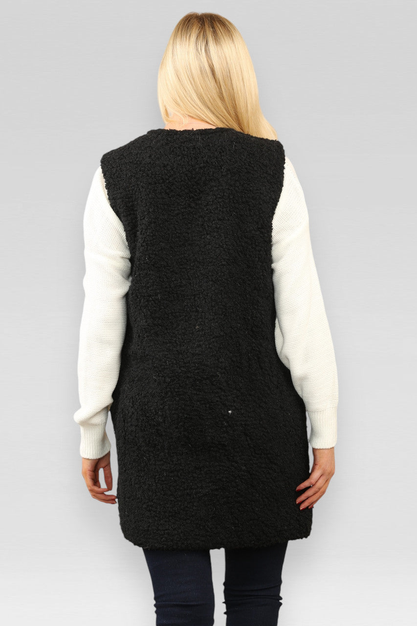 TEDDY BUTTON & POCKET DETAIL GILET BLACK