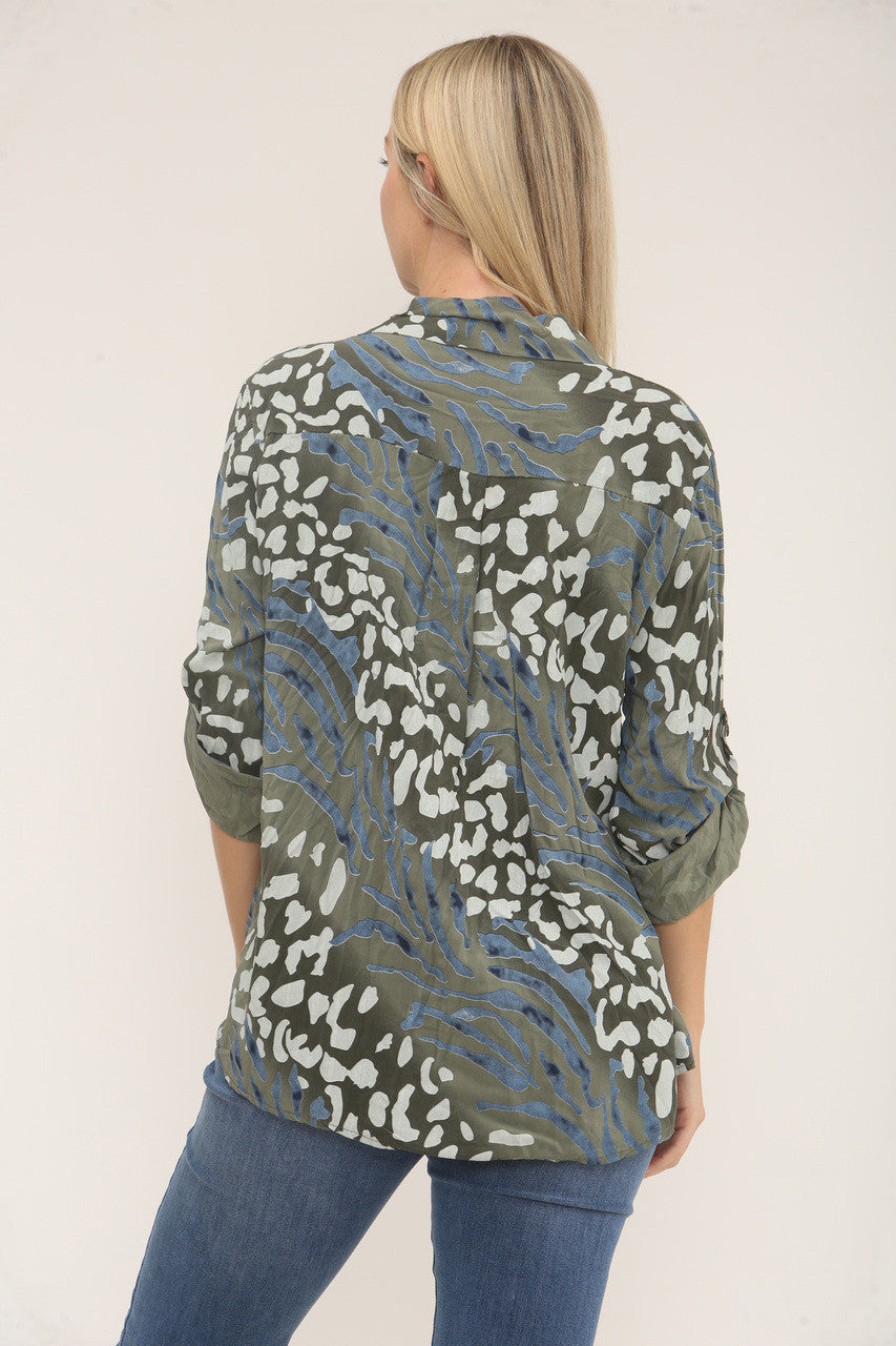 BLOUSE MET DIERENPRINT EN KNOPEN - KAKI