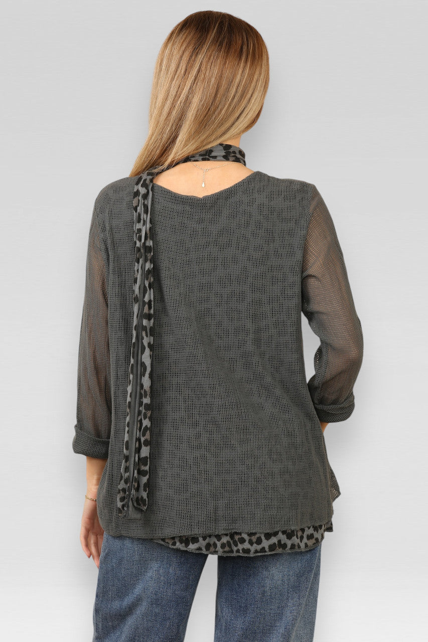 DUBBELE LAAG MESH TOP MET LEOPAARDPRINT EN SJAAL HOUTSKOOL