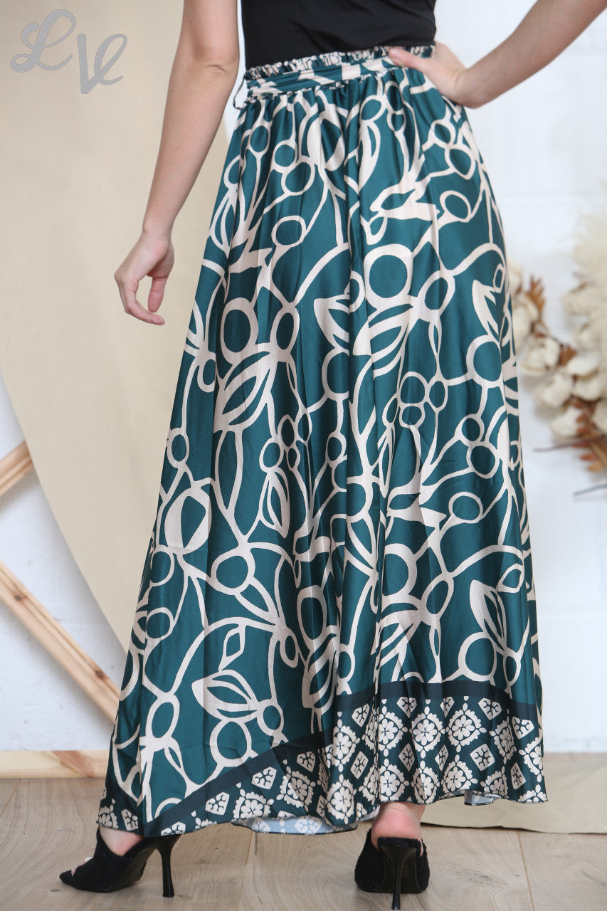 Ladies Abstract Print Border Skirt Green
