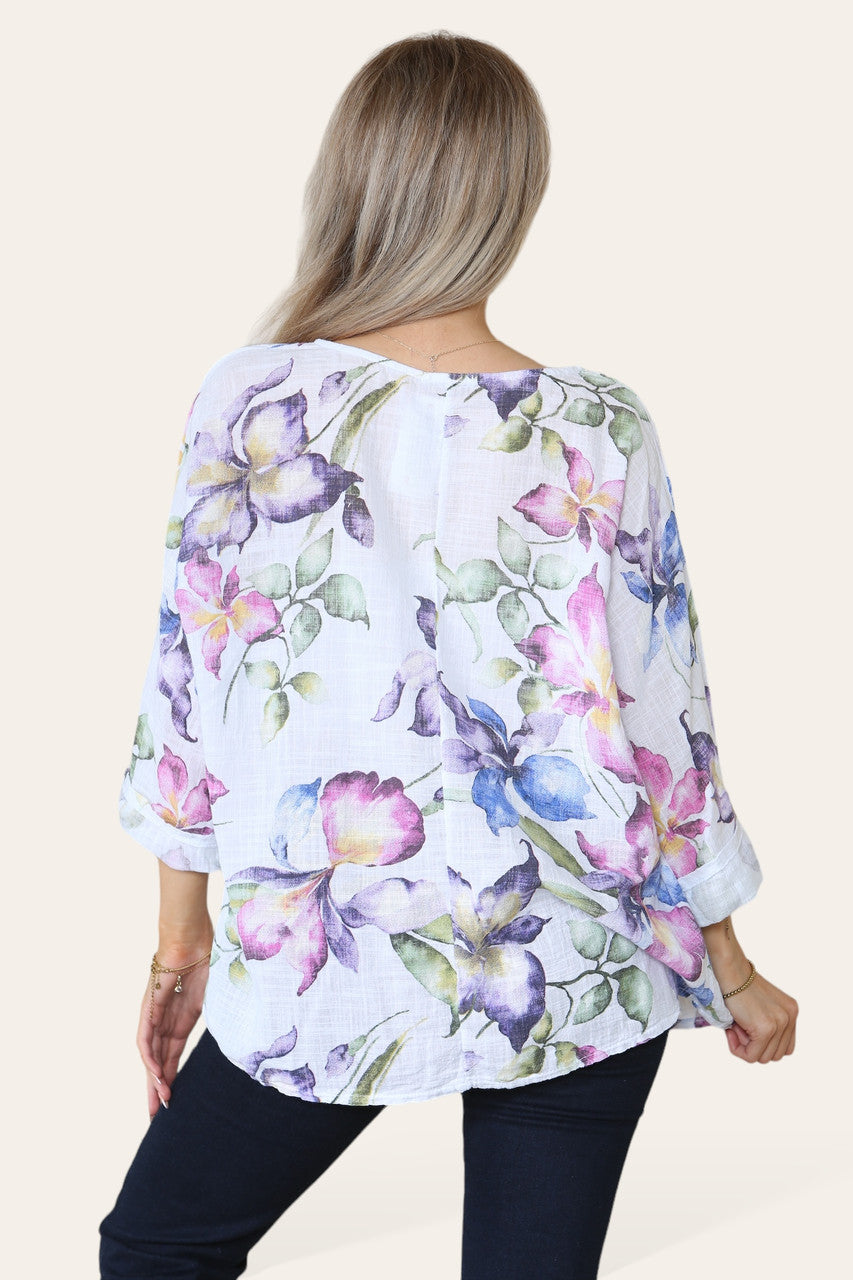 TOP MET BLOEMEN- EN VLINDERPRINT - WIT