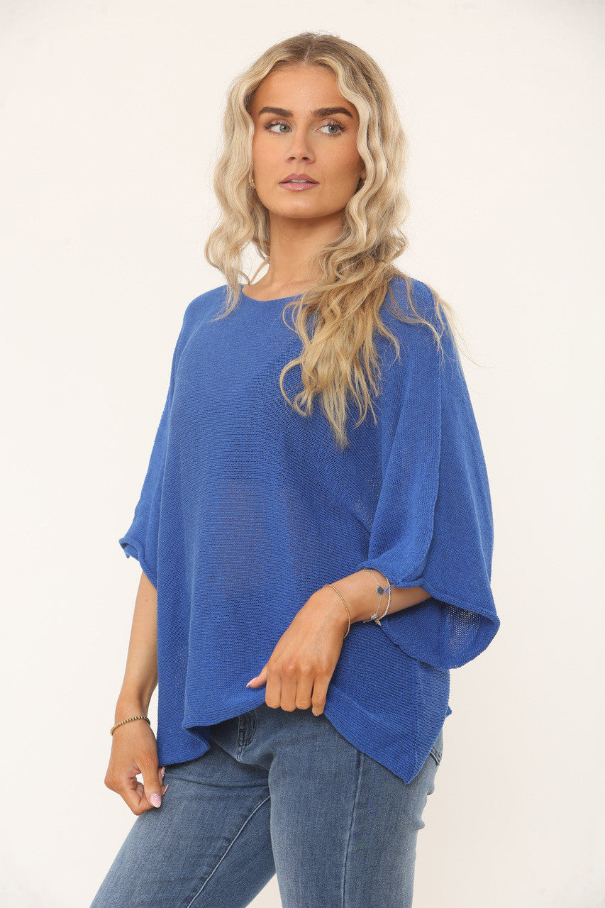 OVERSIZED GEBREIDE TOP MET VLEERMUISMOUWEN - KONINGSBLAUW