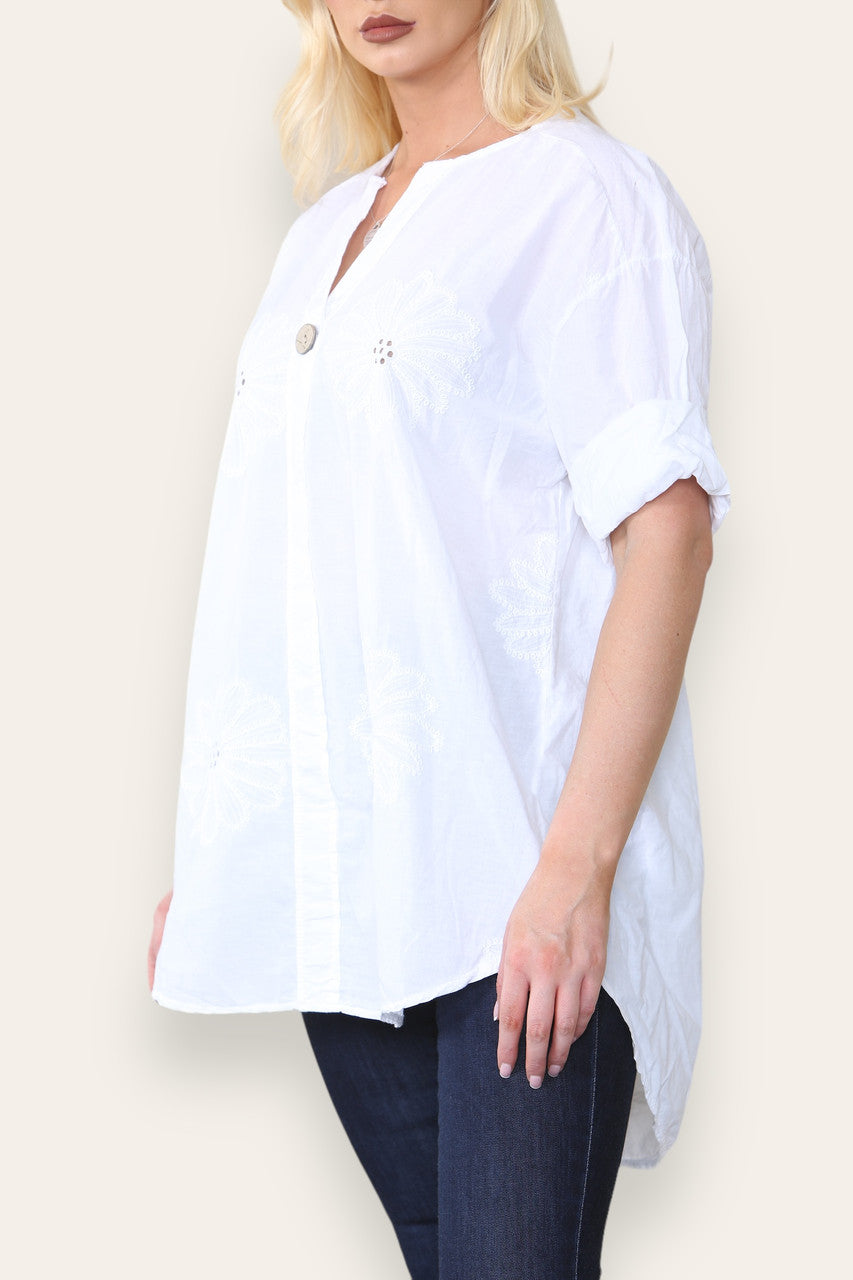BRODERIE ANGLAISE SHIRT MET V-HALS WIT