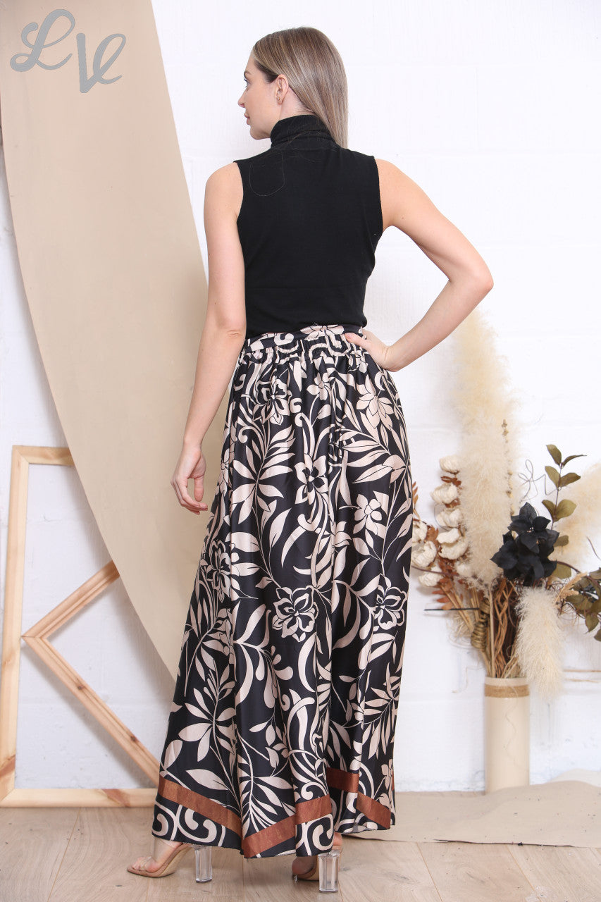Ladies Leaves Print Border Skirt Black