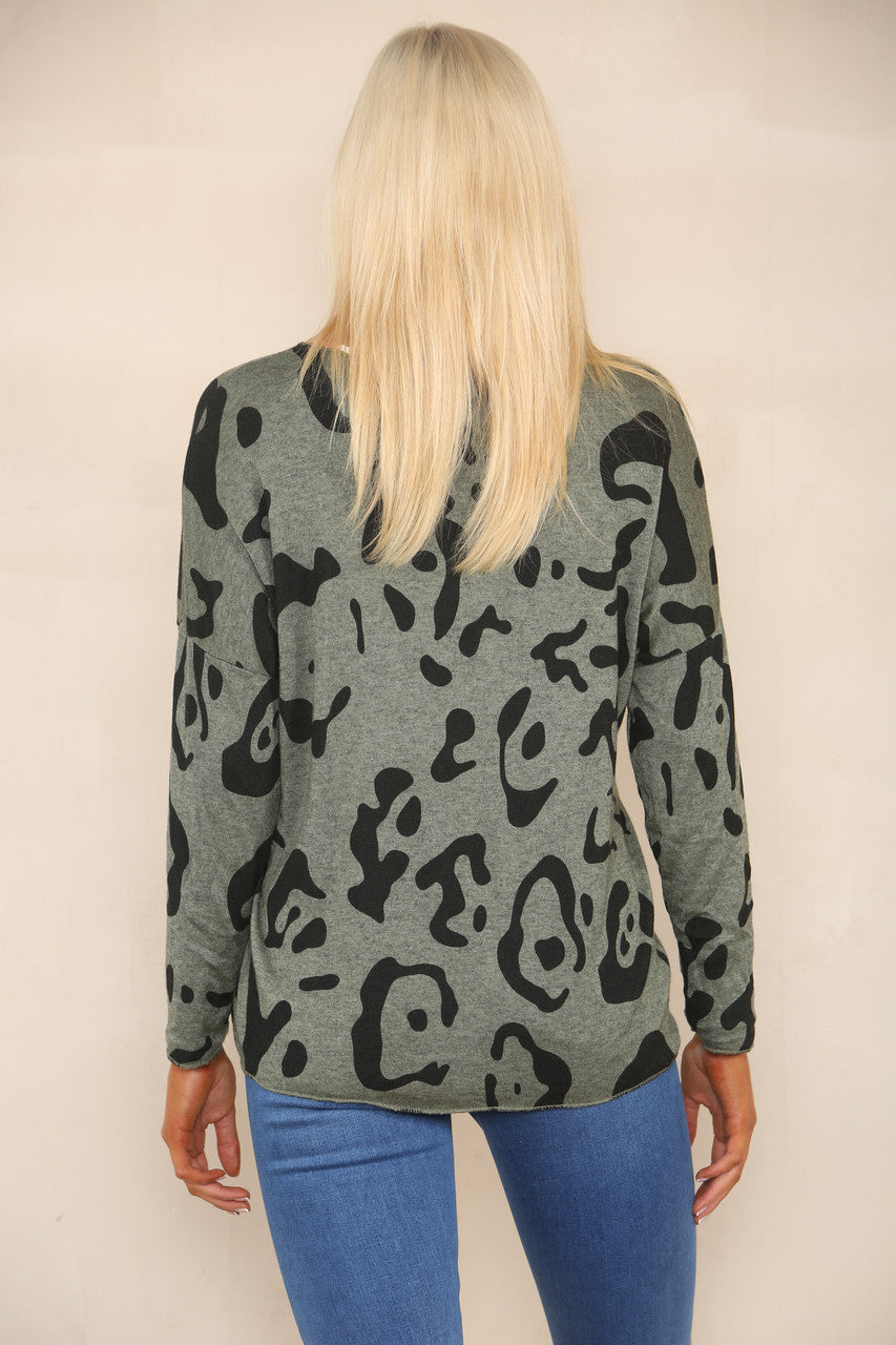ANIMAL STENCIL PRINT FINE KNIT JUMPER KHAKI