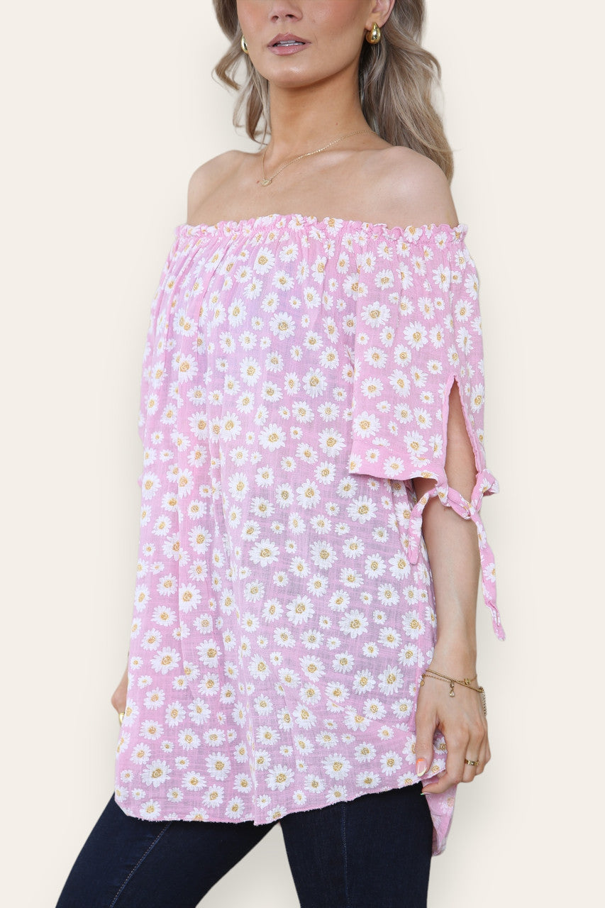 DAISY BLOEMPRINT TOP MET BARDOT-HALS EN BLOTE SCHOUDERS ROZE