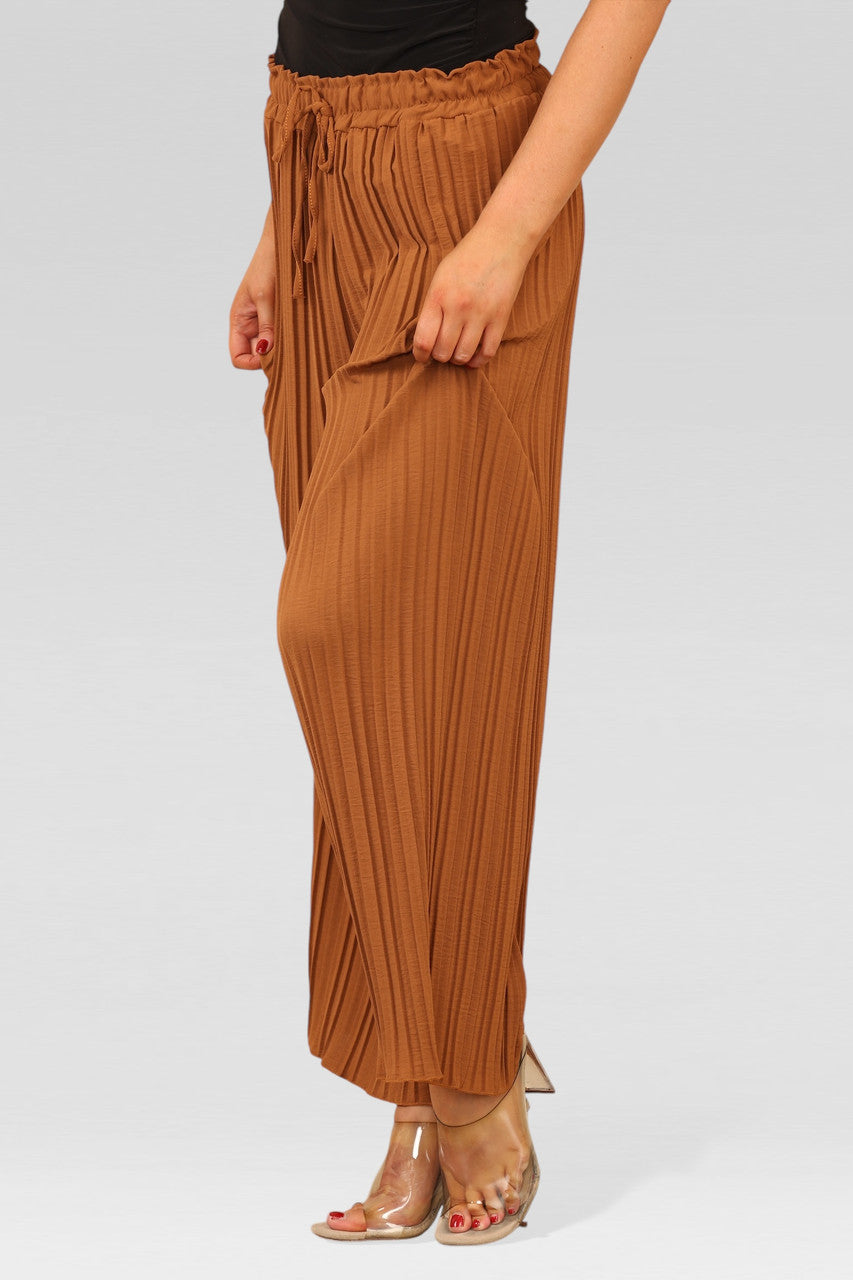 PALLAZO PLISSÉ BROEK MET ELASTISCHE TAILLE KARAMEL