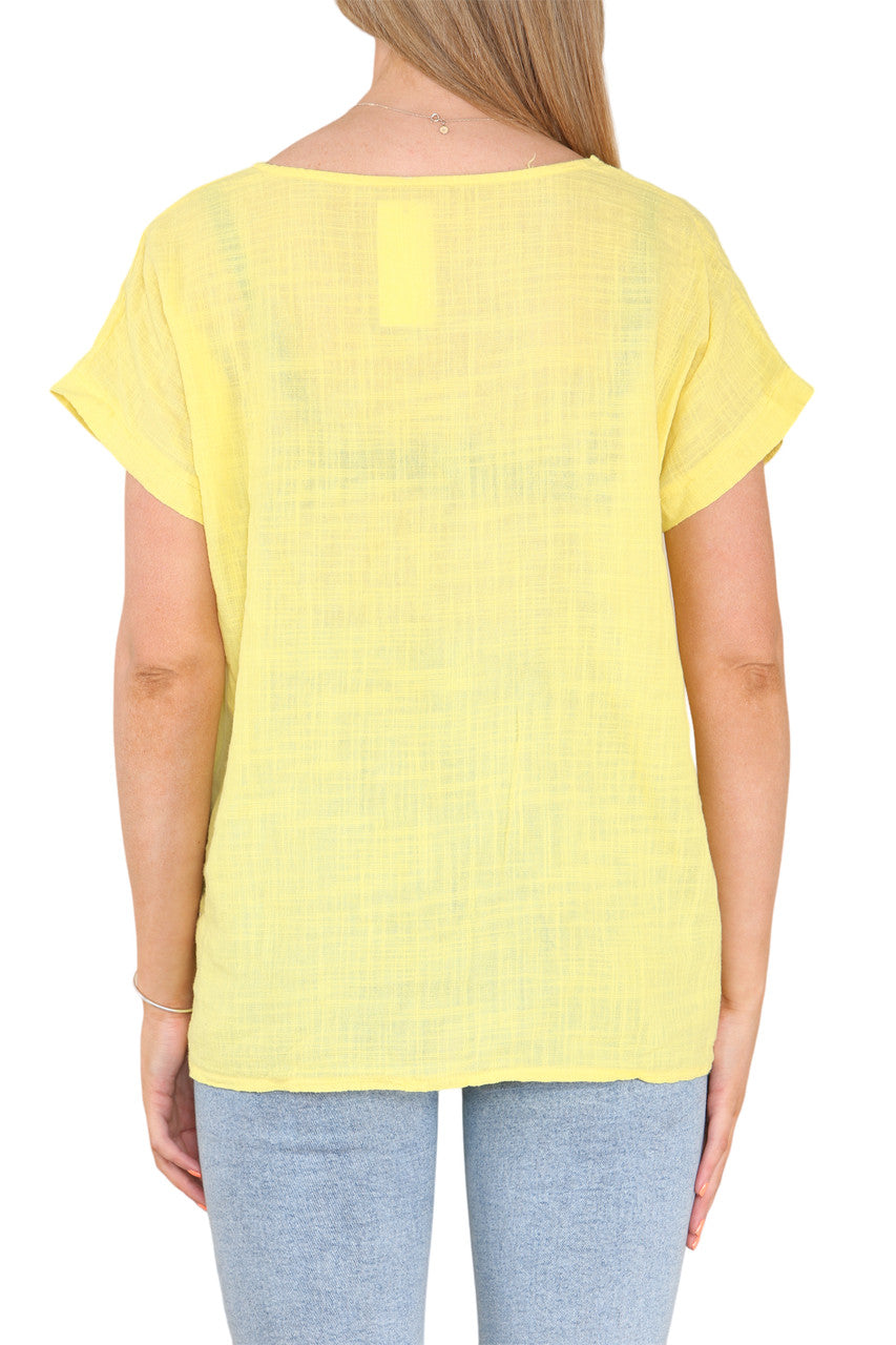 DAISY FLOWER GRAPHIC TOP LEMON