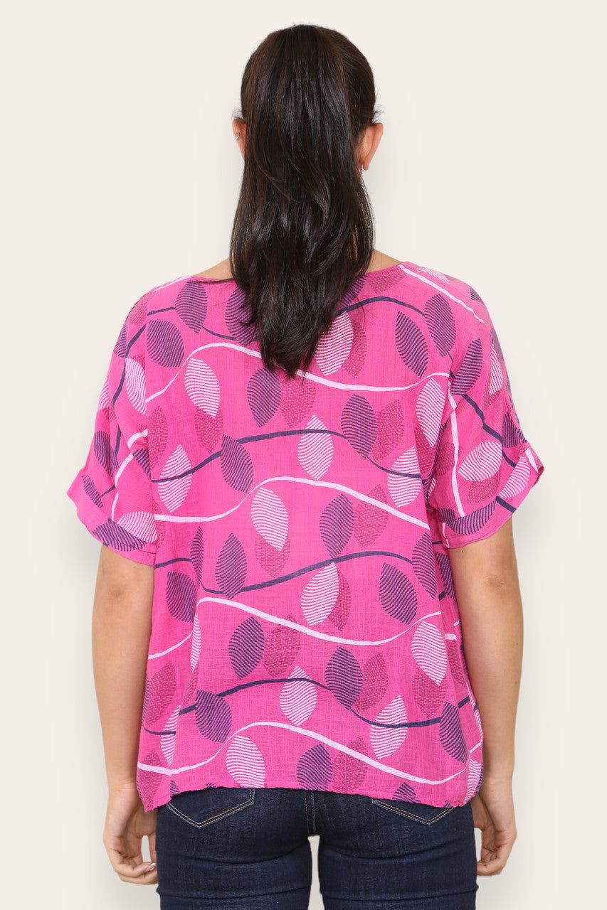 SHORT SLEEVE STRIPE LEAF PRINT TOP CERISE