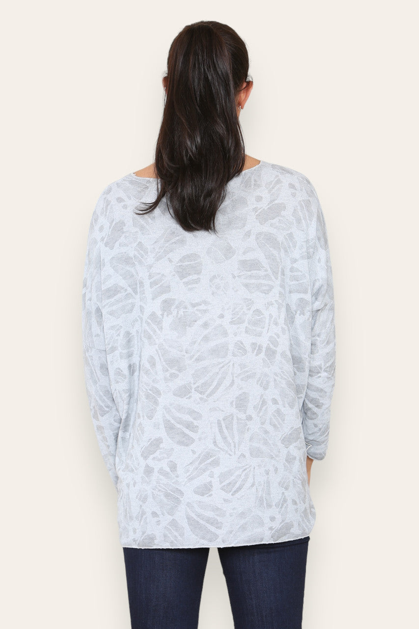 ABSTRACT PRINT FINE KNIT JUMPER TOP SILVER