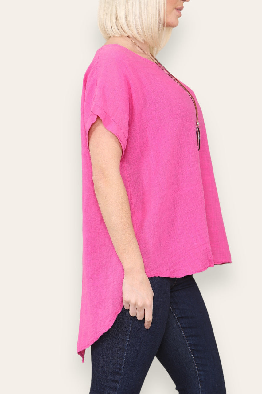 BUTTON BACK DETAIL TOP WITH NECKLACE CERISE