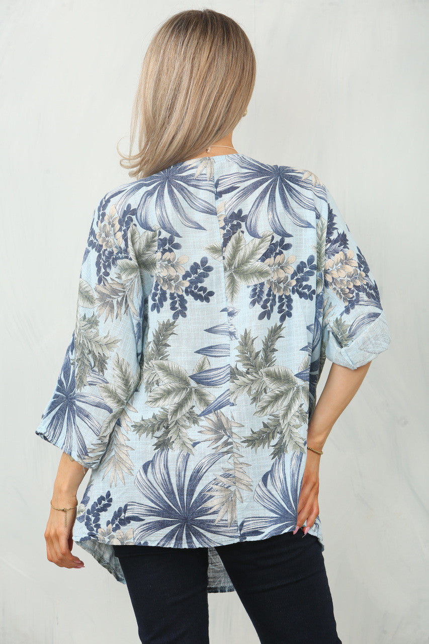 TOP MET BLAD- & BOOMPRINT - LICHTBLAUW