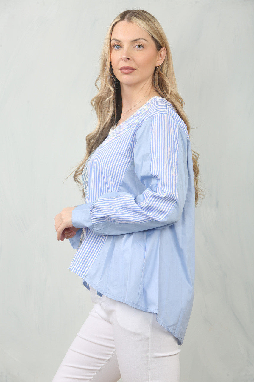 BLOUSE MET BLADPRINT EN CONTRASTPANELEN - LICHTBLAUW