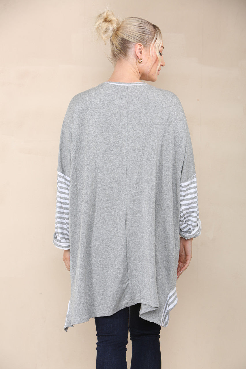 STRIPE SLEEVE & POCKET TOP GREY