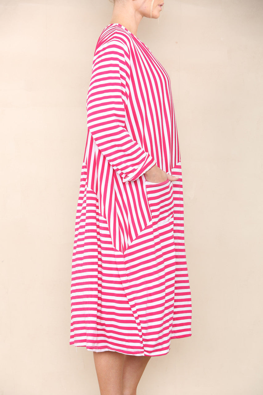 CONTRAST STRIPED DRESS CERISE