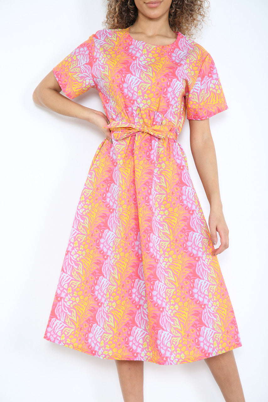 Dames jurk met elastische tailleband en dierenprint roze