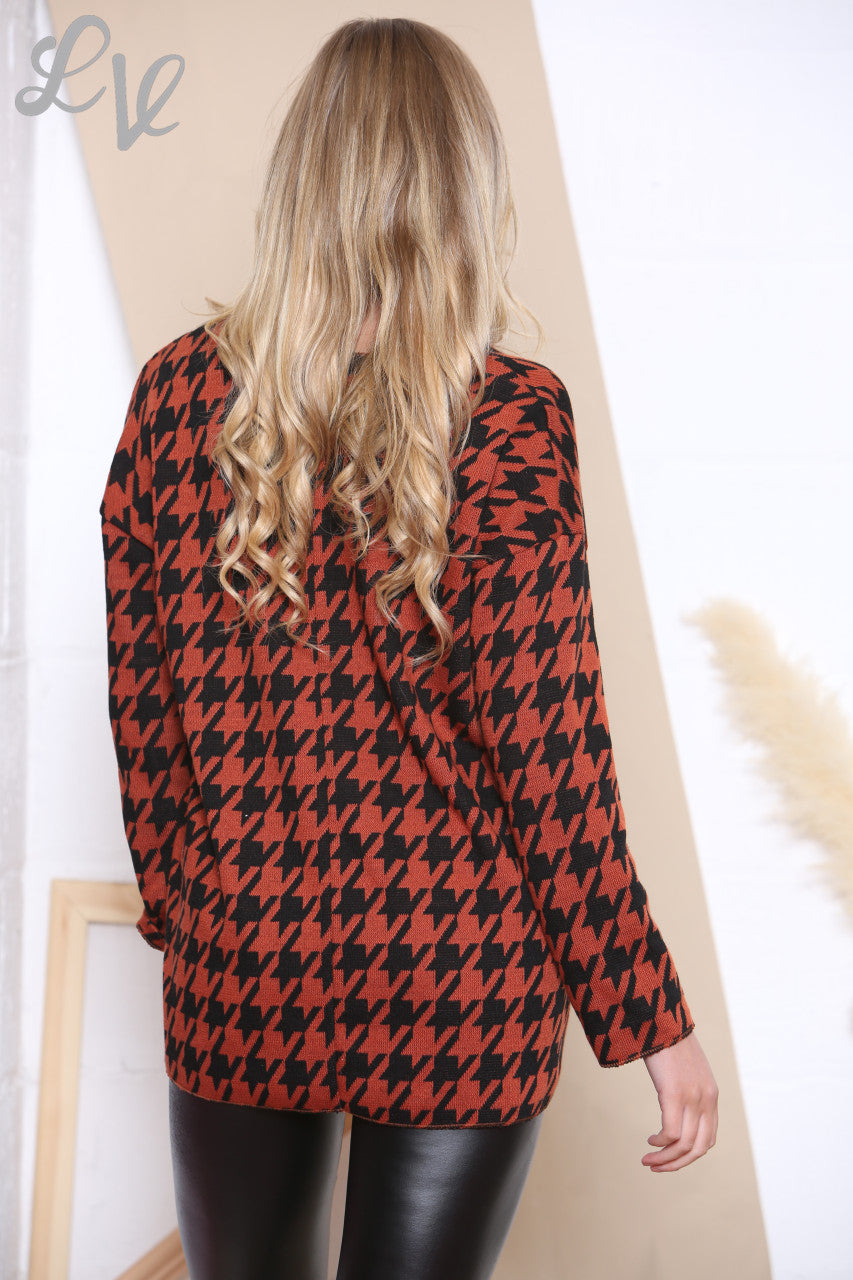 Dames Top Met Houndstoothprint Inclusief Ketting Roeststukprijs € 8,99