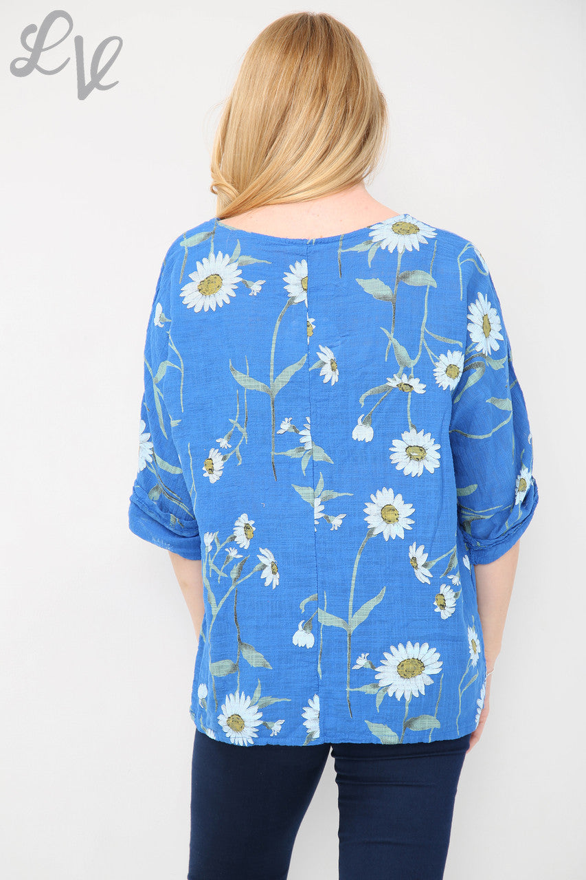 Dames top met madeliefjesprint koningsblauw - Prijs per eenheid €8,99