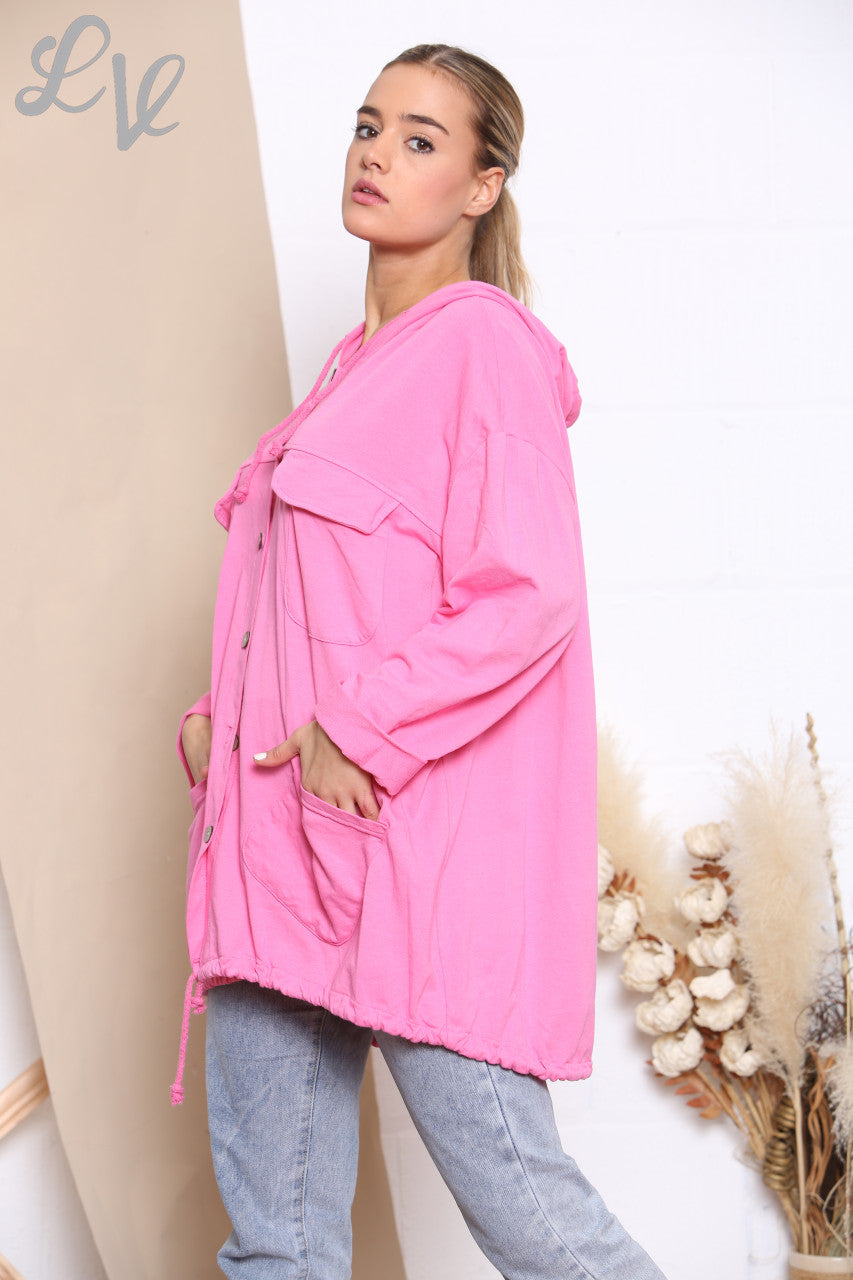 Damesjas met capuchon en knoopsluiting Cerise