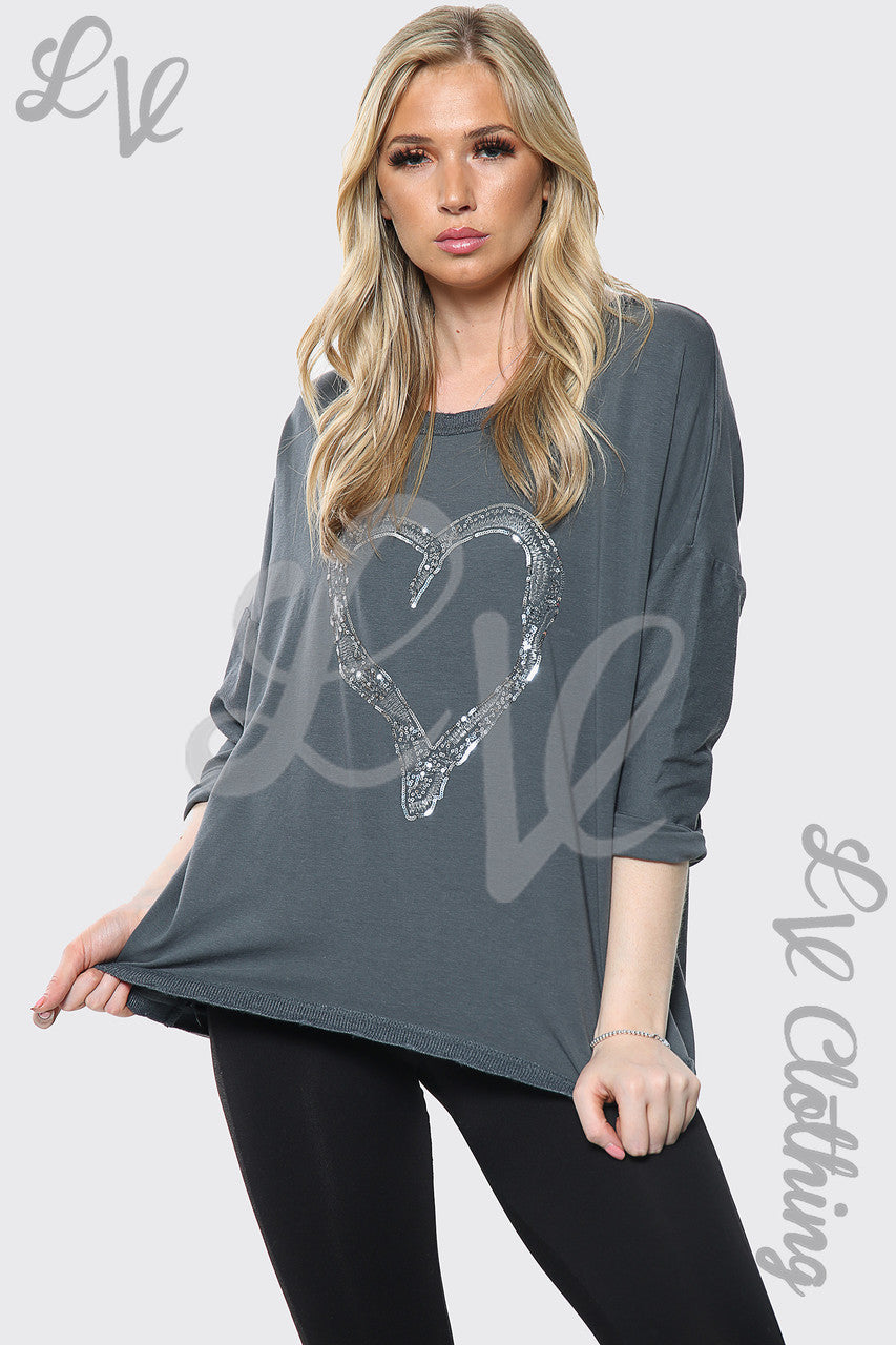 Dames Italiaanse Top Met Zilveren Hartprint Houtskool Stukprijs €17.99