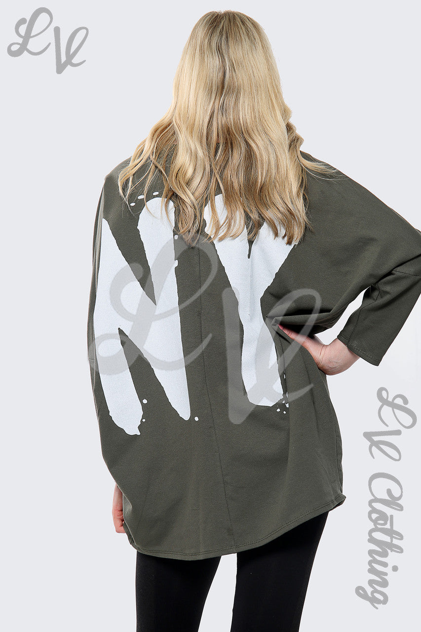 Dames "Heart Print NY" Slogan Top met Opdruk op de Rug Kaki Stukprijs €15,99