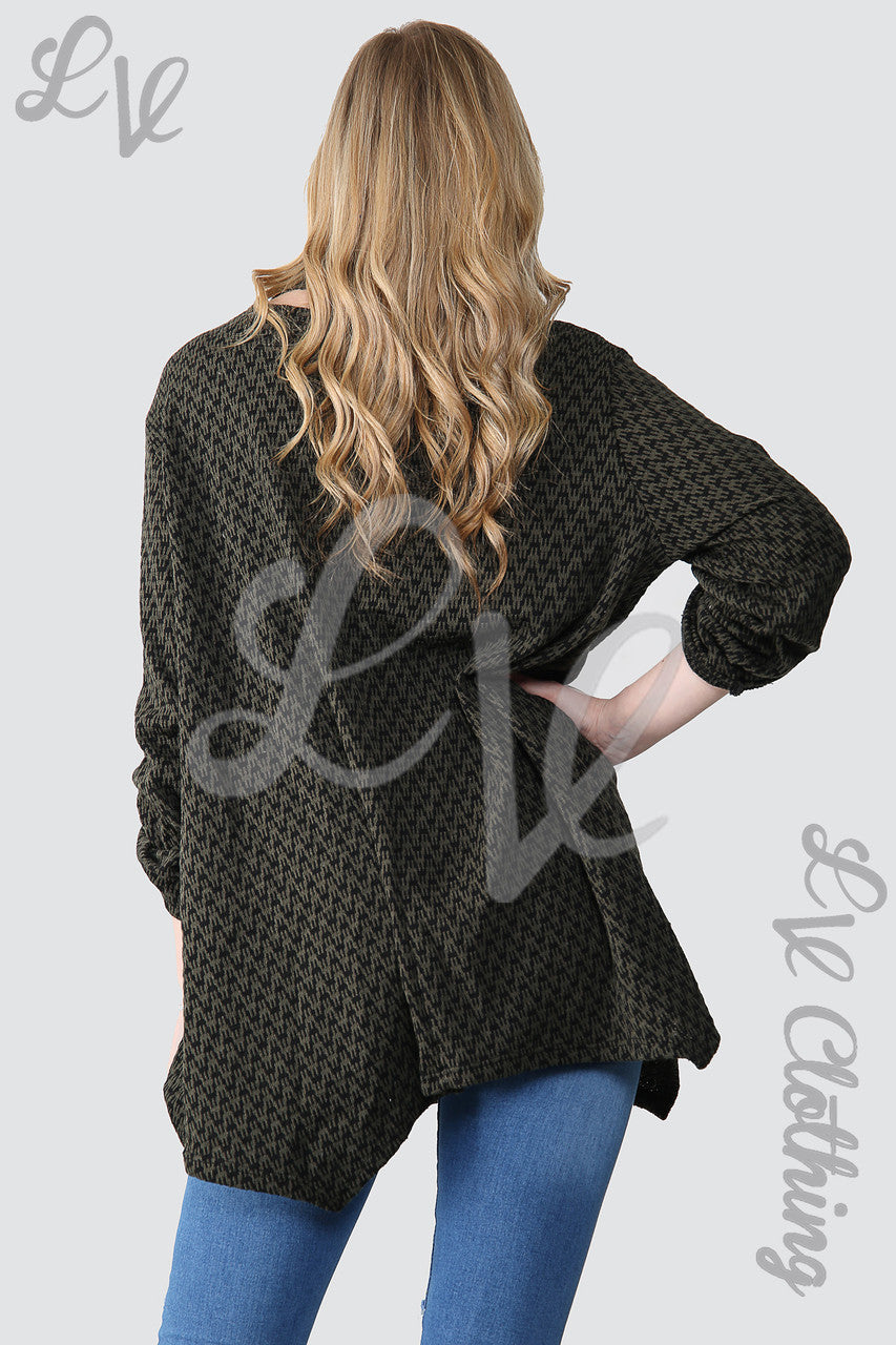 Dames tuniek trui met sjaal met pied-de-pouleprint kaki - Prijs per stuk € 12,99