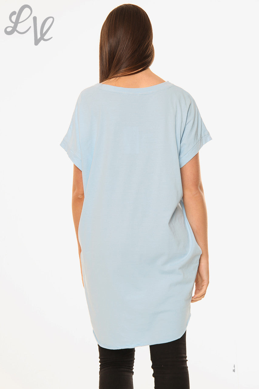 Dames Top met leuke Slogan Lichtblauw Prijs per stuk € 6,99