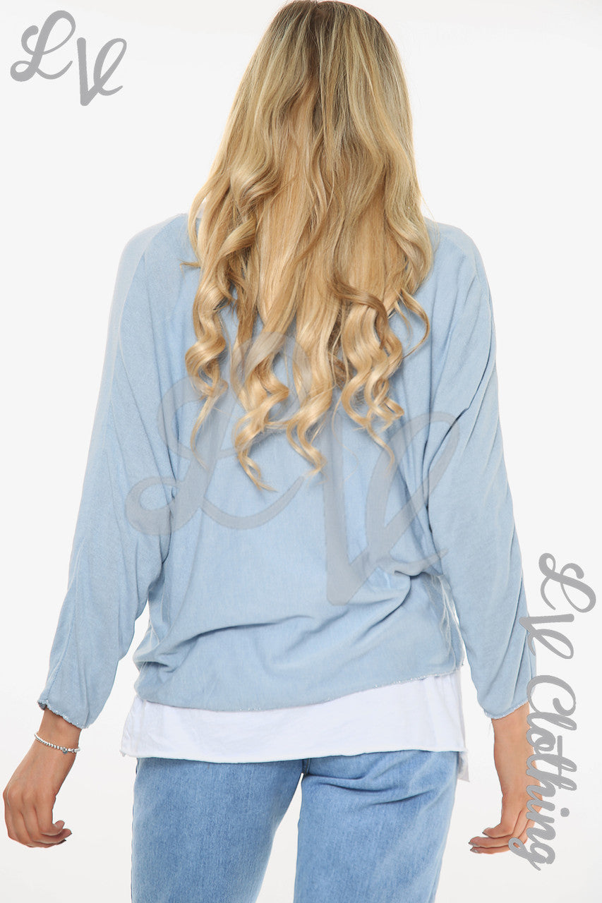 Dames Prachtige Top met Slogan en 2 Lagen Lichtblauw Stukprijs €10,99