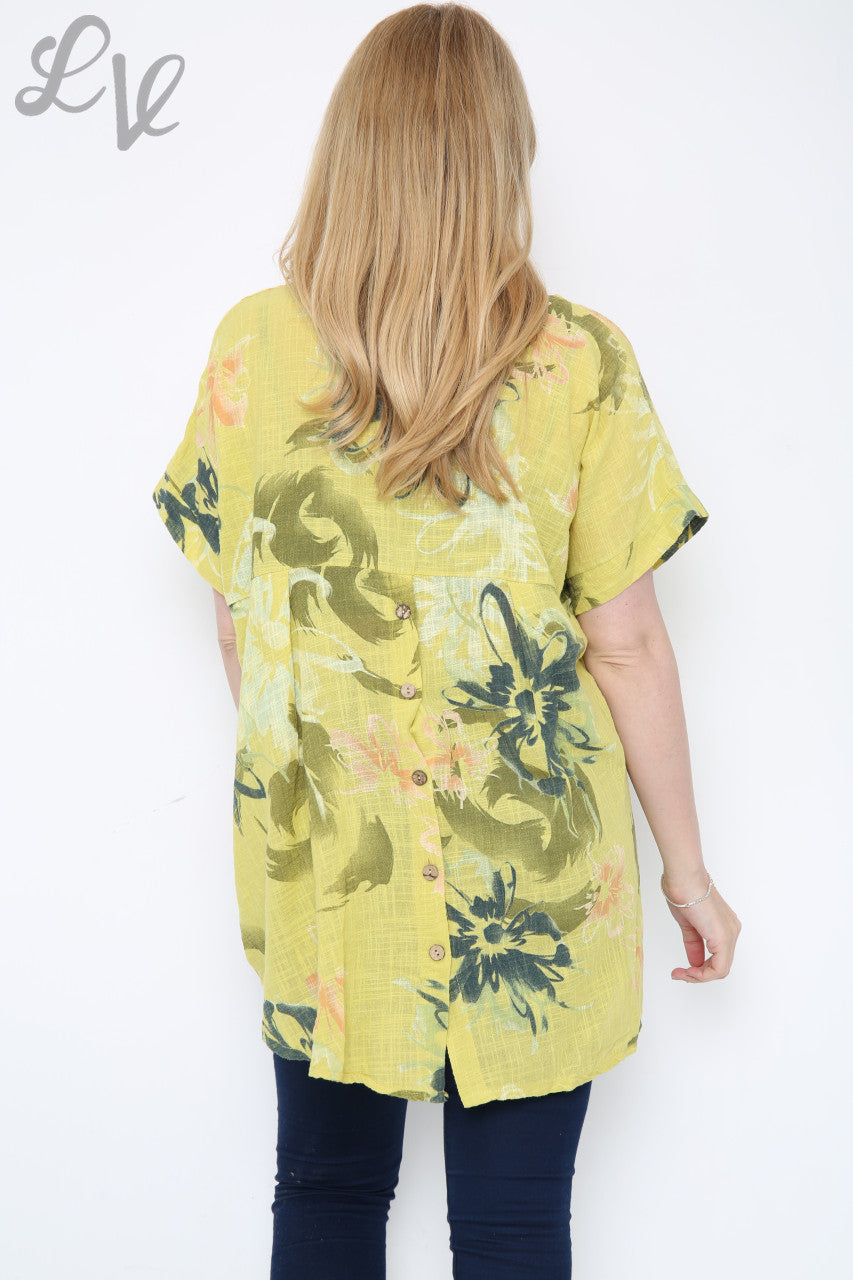 Dames bloemen top met abstracte print mosterd, per stuk € 10,99