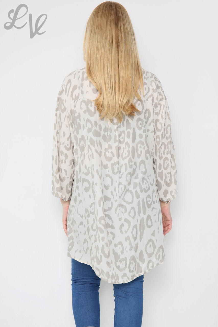 Dames Blouse met Dierenprint, Langere Lengte, Steenkleurig Stuksprijs €8,99