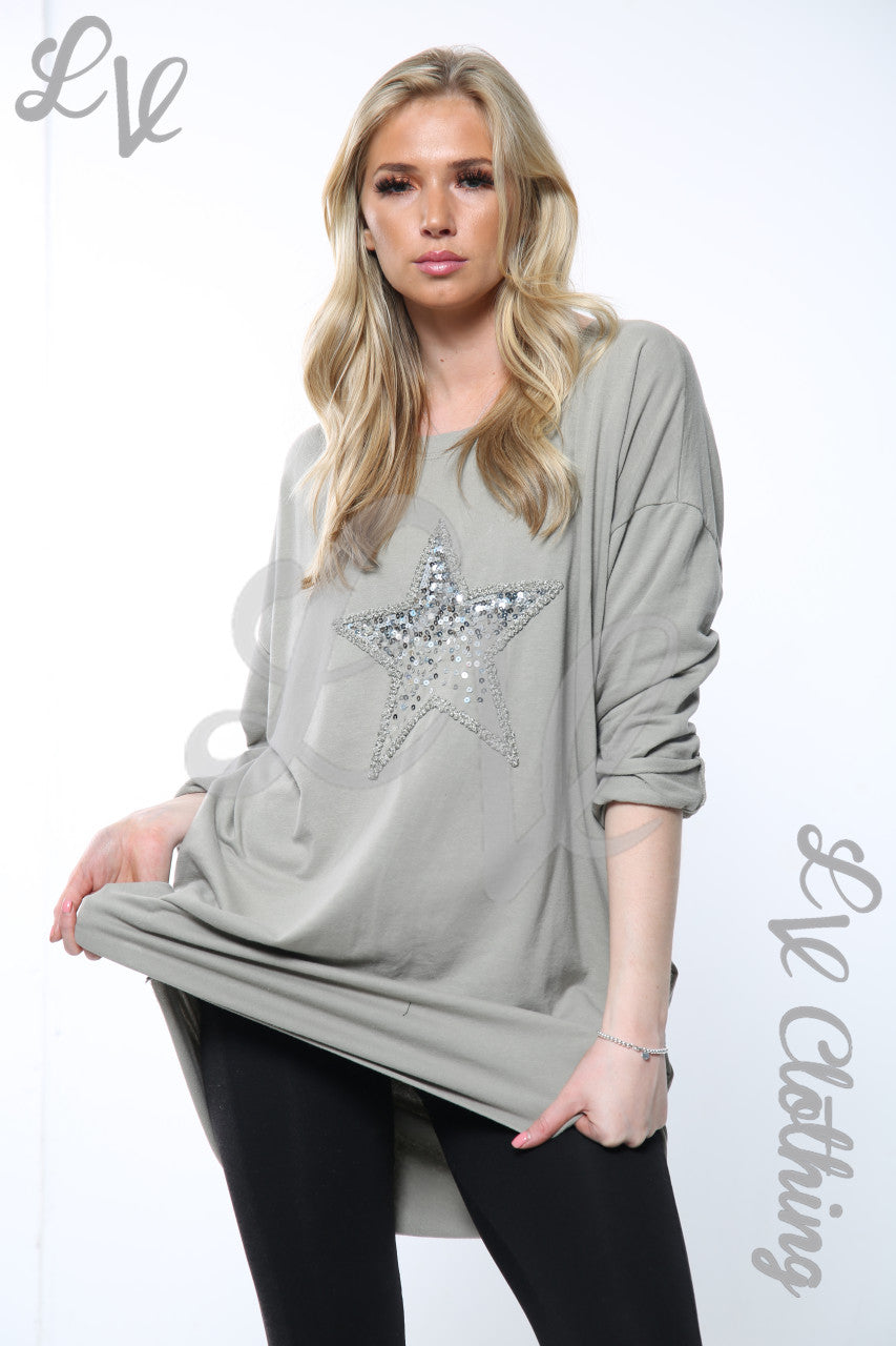 Dames Zilveren Pailletten Sterrenprint Italiaanse Oversized Top Taupe Prijs per stuk €13,99