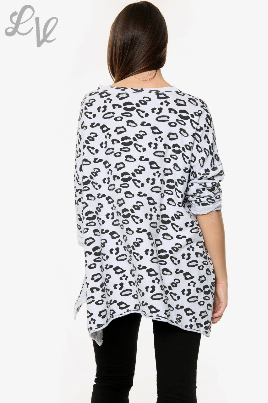 Dames Sweatshirt met Panterprint, Verlaagde Zoom Achter Wit, Per stuk WAS € 10,99 NU € 5,49