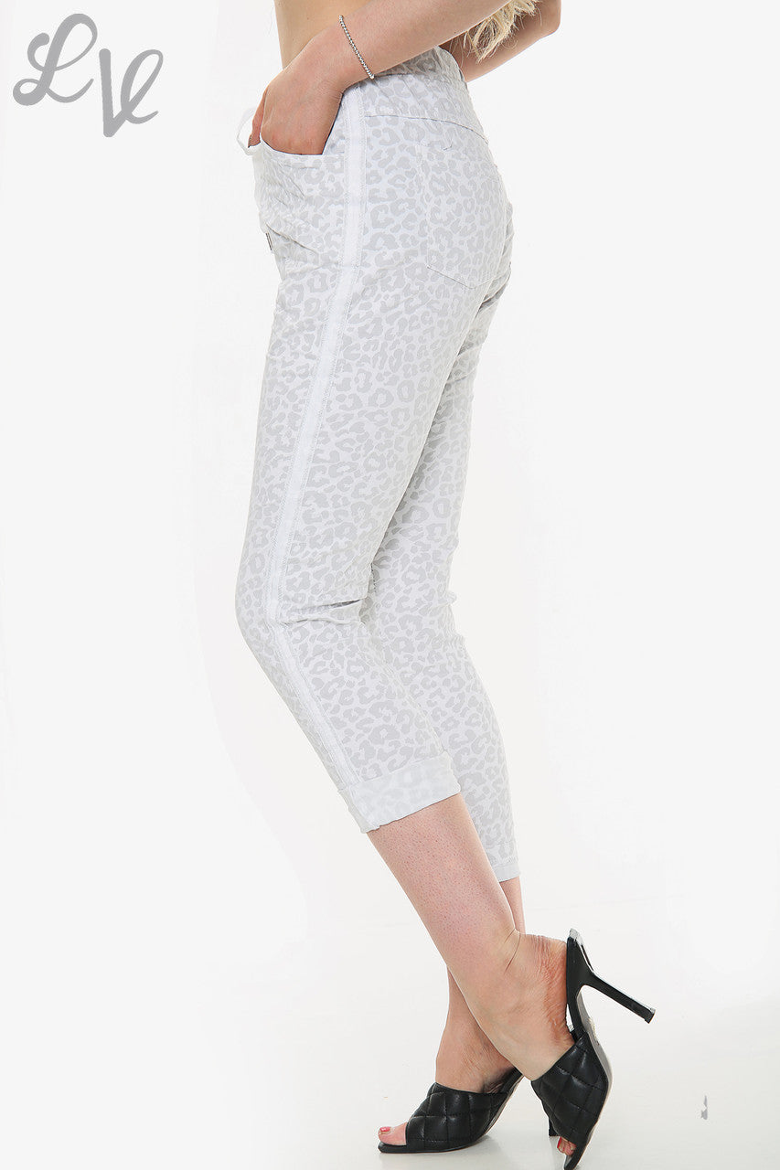 Dames Luipaardprint Glitter Zijpaneel Magic Broek Wit Stukprijs £ 14,99