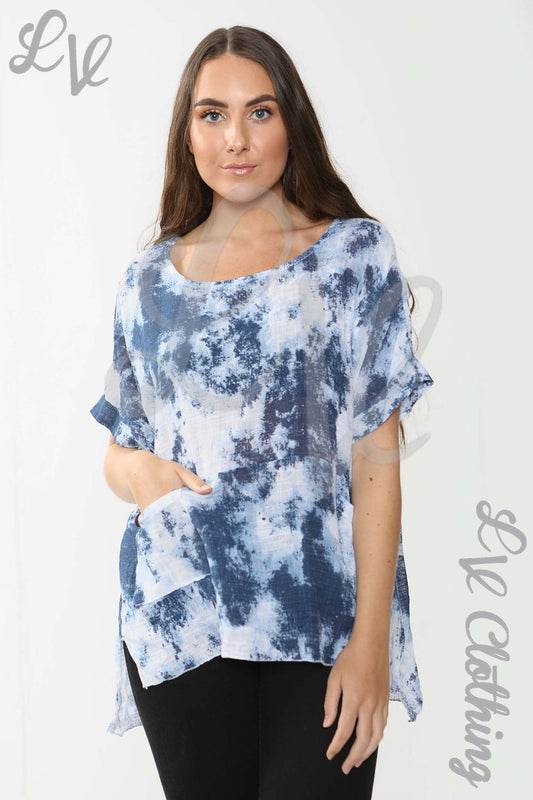 Scoop-neck tie-dye top with blue-and-white acid wash, short sleeves, loose fit