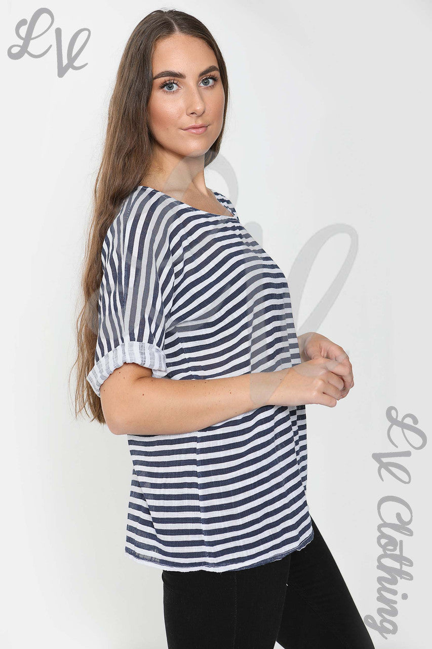 Dames Top met Smalle Streep Wit/Marine - Prijs per stuk € 9,99