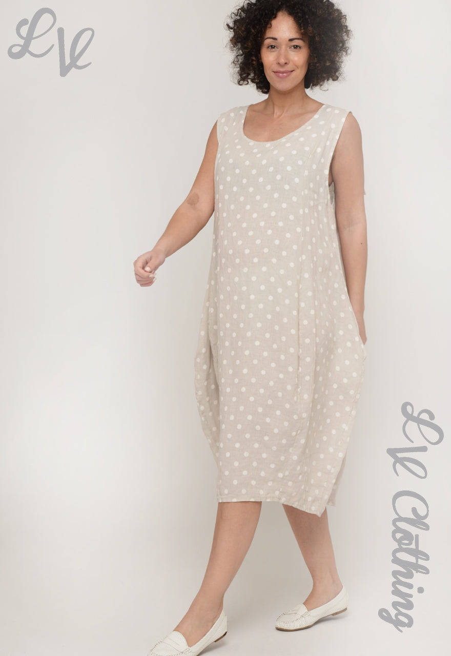 Dames linnen stippenjurk € 14,99