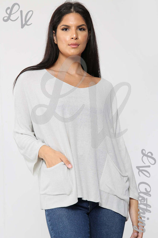 Ladies stone fine-knit long-sleeve top with V-neck and relaxed fit