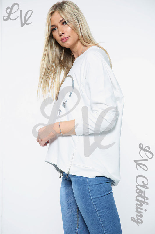 Women's white sweatshirt with heart print, long sleeves
